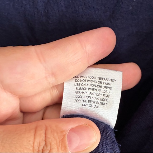 💥Pink Rose Navy Blue Long Sleeve Tee M - Picture 10 of 10